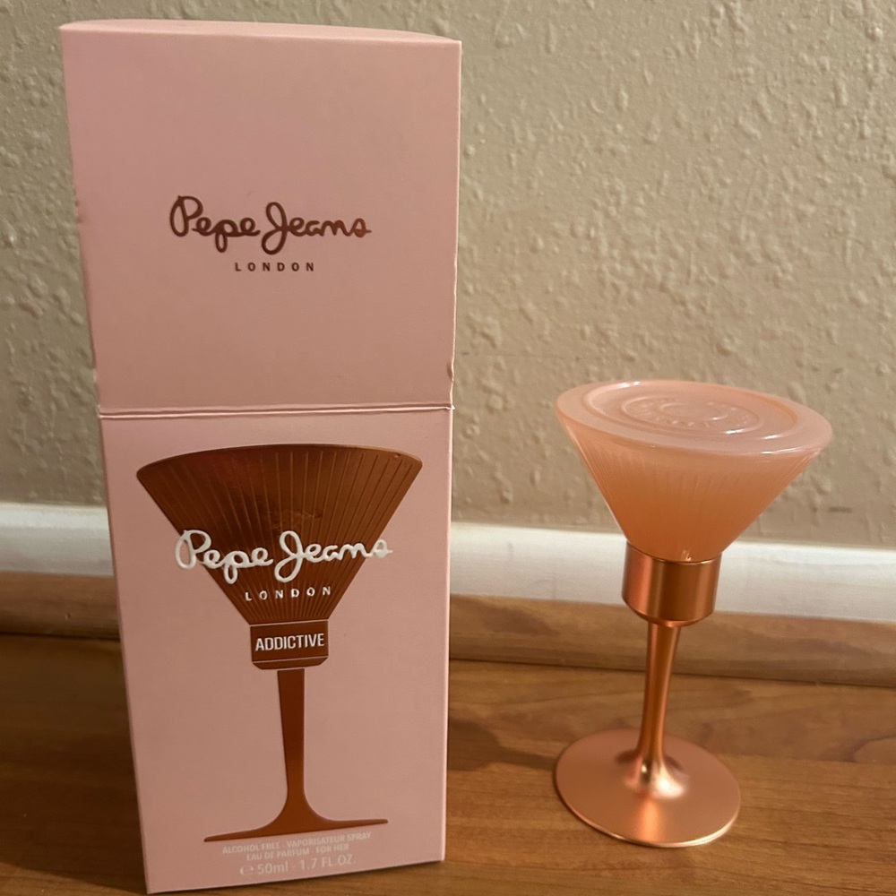 Pepe Jeans Addictive Pink and Gold Packaging